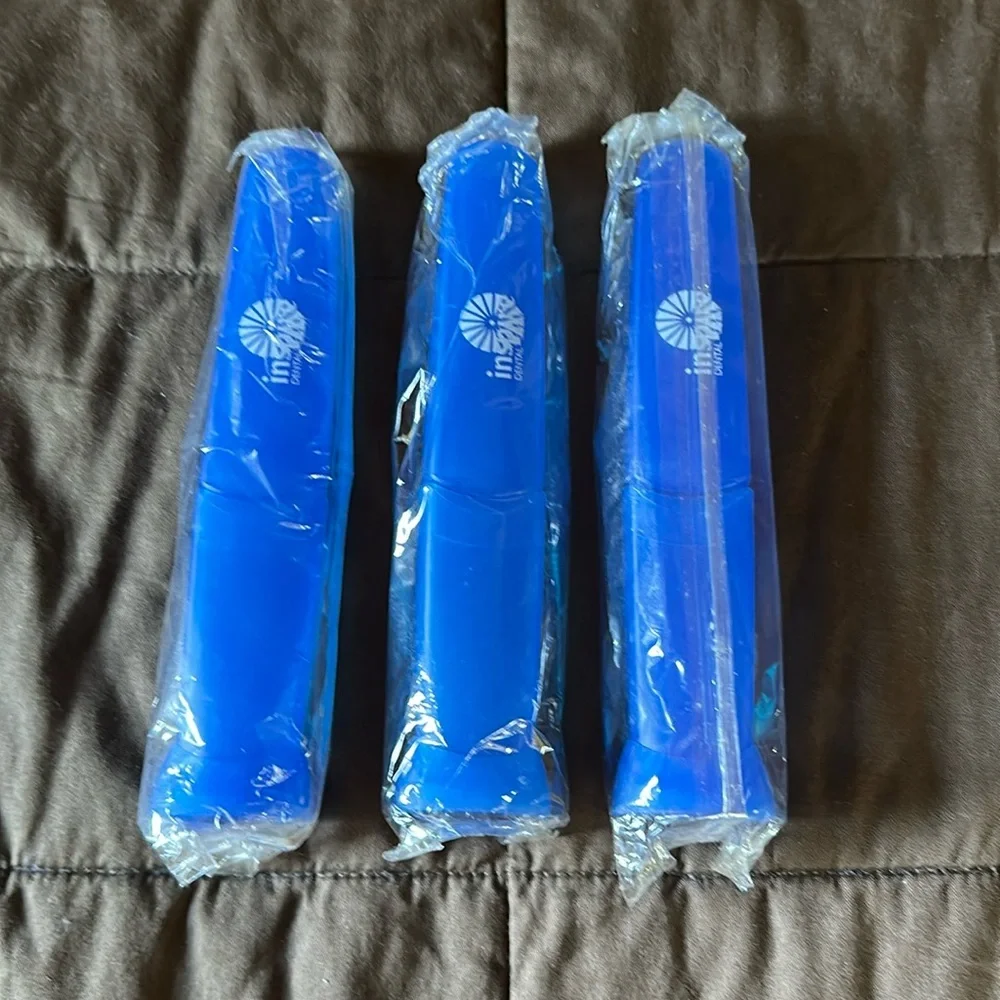 Assorted (No brand) blue plastic